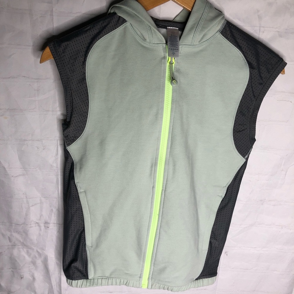 IVIVVA by Lululemon Half Pipe Zip Hooded Vest mesh lined hood/pockets GIRLS 10